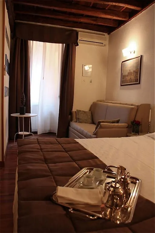 Residence Navonapt روما 3*,  إيطاليا
